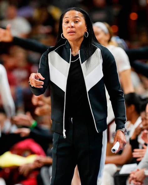 dawn staley clothing.